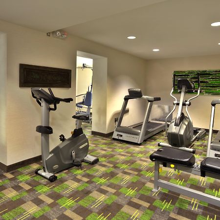 Holiday Inn Express Winnipeg Airport - Polo Park By Ihg Buitenkant foto