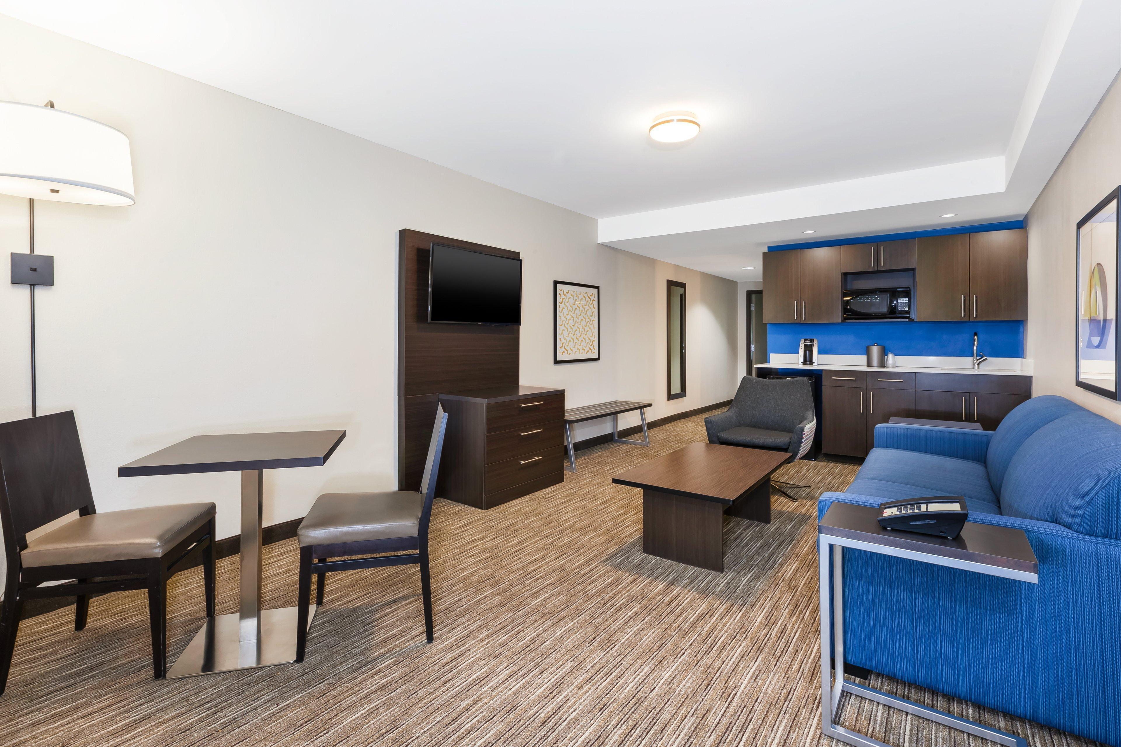 Holiday Inn Express Winnipeg Airport - Polo Park By Ihg Buitenkant foto