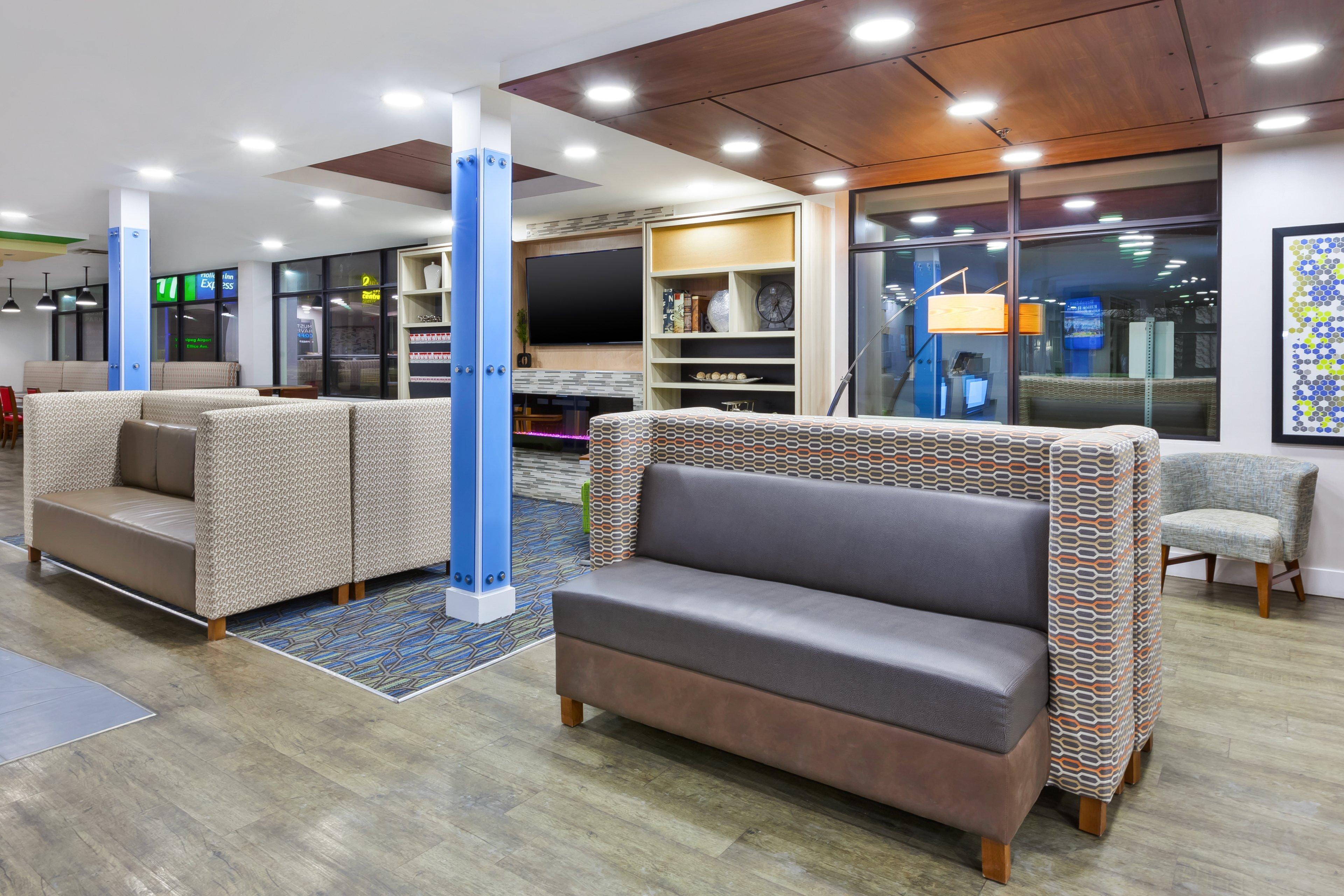 Holiday Inn Express Winnipeg Airport - Polo Park By Ihg Buitenkant foto