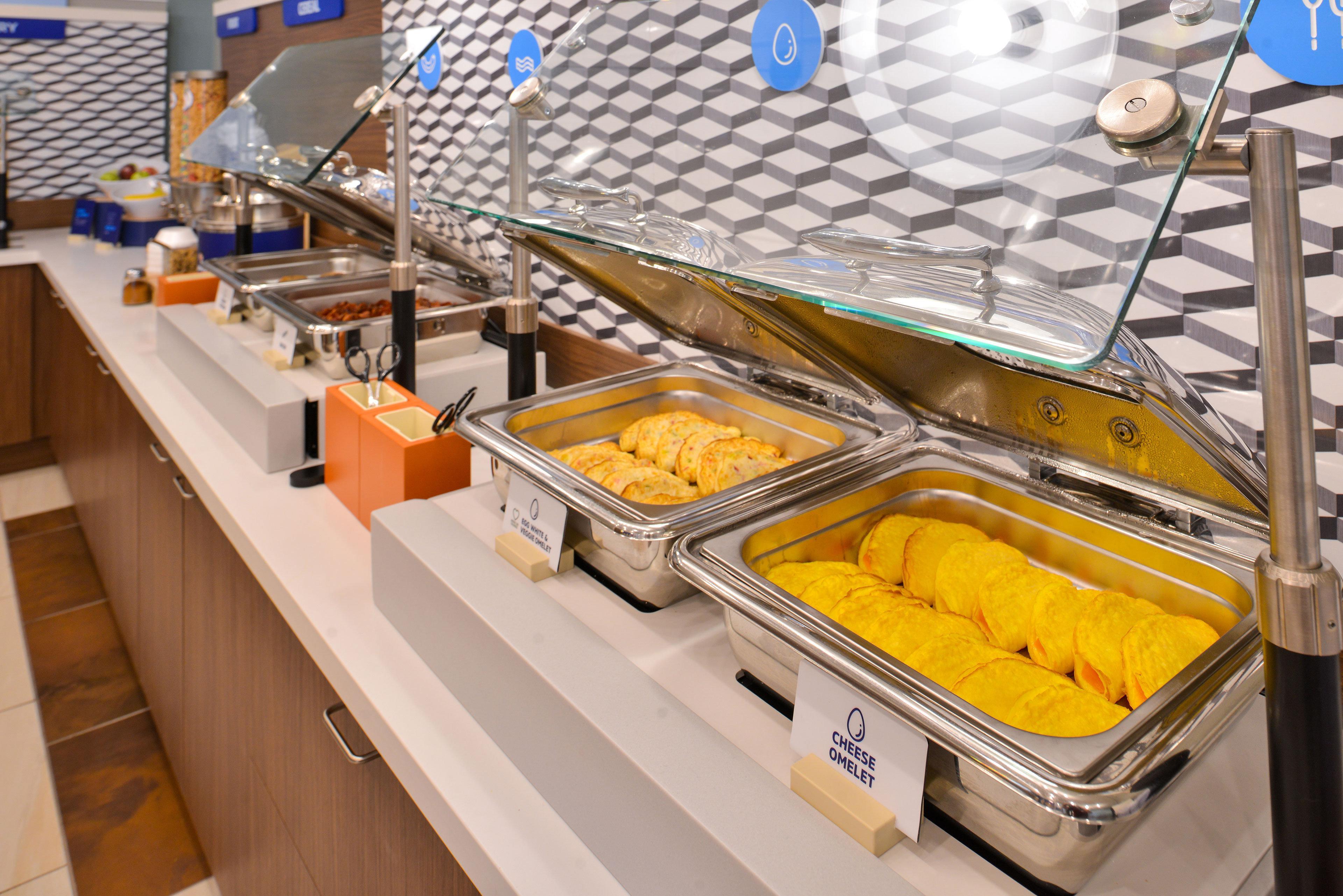 Holiday Inn Express Winnipeg Airport - Polo Park By Ihg Buitenkant foto
